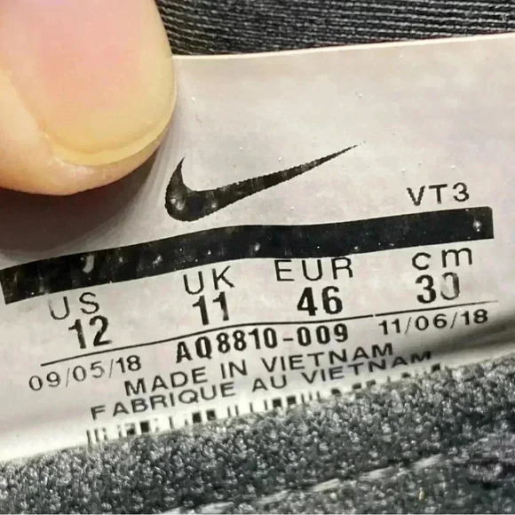 Nike run utility Air VaporMax flyknit size AQ8810-09 size 12 sneakers - Picture 6 of 11